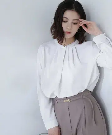 NATURAL BEAUTY BASIC 블라우스