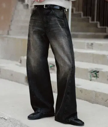 [ 새상품급 ] [ WYM ] 커브 데님