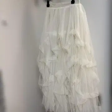 labelleetude 샤샤 스커트 화이트