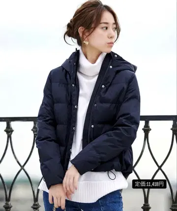 네이비 후드 부착 숏 다운 자켓