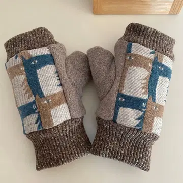 미나 페르호넨 핸드 워머 서러브레드