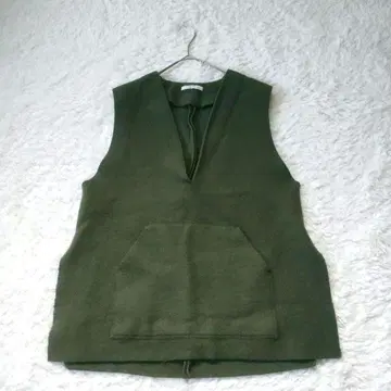 새상품급 플라주 WO 오버 베스트 V 넥 울 혼방 올리브 성인 귀여움