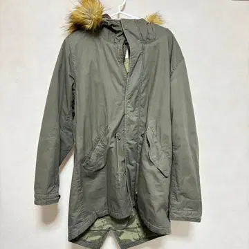 백 넘버 퍼 올리브 그린 모즈 코트