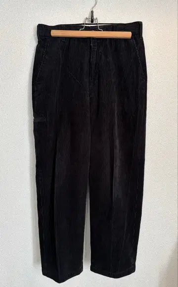 유니클로 U 코듀로이 와이드 핏 워크 팬츠 76cm