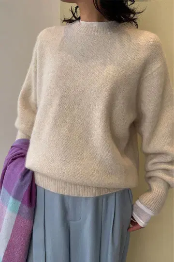 스터링 루어 화이트 야크 풀오버 아이보리