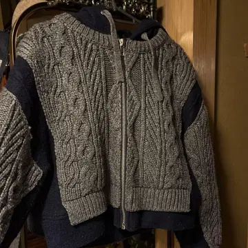 ZARA 대비 니트 가디건