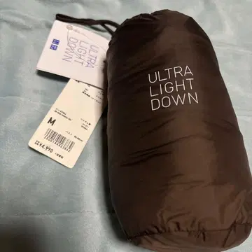 UNIQLO 울트라 라이트 다운 자켓 M 다크 브라운 수납 봉투 포함