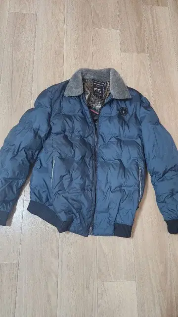 다크 블루 퀼팅 자켓