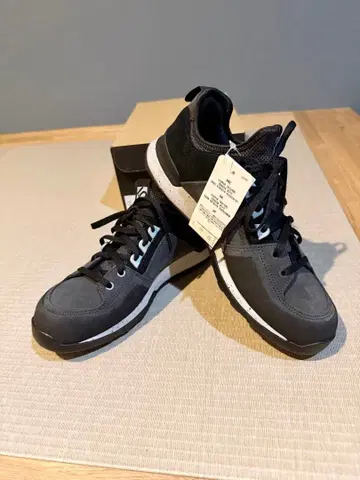 Five ten 어프로치 슈즈 38.5 클라이밍 택 포함 새상품