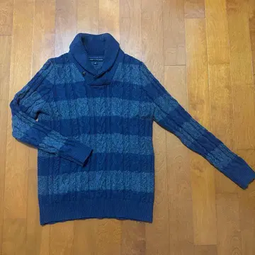 TOMMY HILFIGER 네이비 케이블 짜임 스웨터