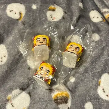 귀멸의 칼날 오넴탄 렌고쿠 쿄쥬로 캡슐 토이