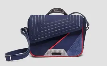 닥터마틴 숄더백