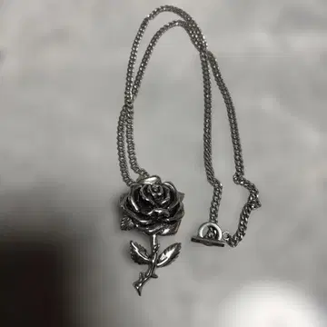 에드하디 장미 모티브 실버 목걸이