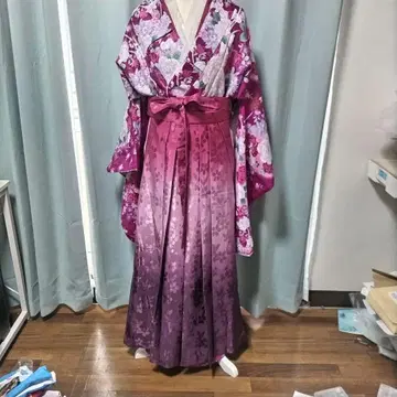 꽃무늬 기모노 하카마 세트 보라색