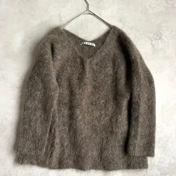 새상품급 시너리 깊은 V넥 니트 모헤어 73% SHENERY 브라운 긴팔