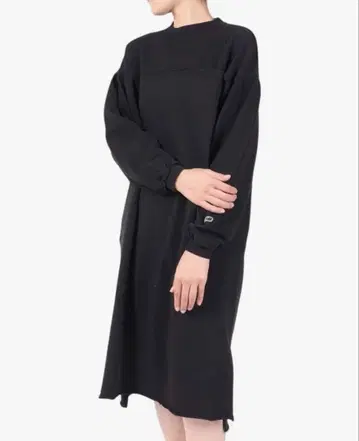 new balance 뉴발란스 맨투맨 원피스