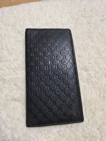 HAZZYS 블랙 장지갑