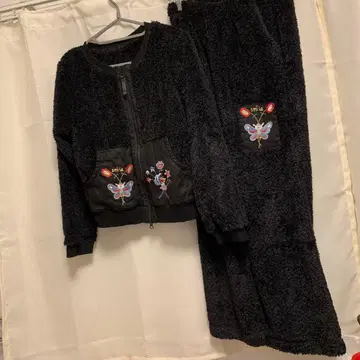 알베로베로 자수 플리스 룸웨어 세트