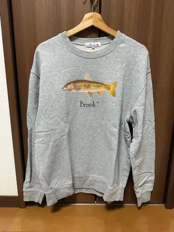 Brook 그레이 물고기 프린트 트레이닝복 L 새상품급