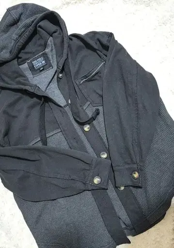 AMERICAN EAGLE 블랙 후드 부착 후드티