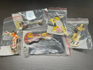 [ 미개봉 새상품 ] Hard Rock Cafe 핀 배지 5개 세트
