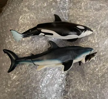 아니아 범고래와 메갈로돈 백상아리 피규어 세트