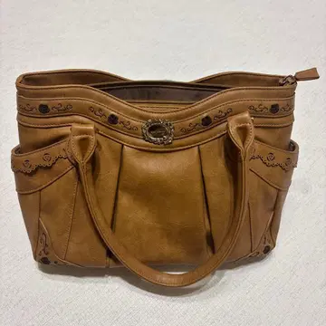 axes femme 가죽 토트백 카멜