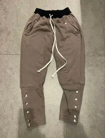 Y.T. SWEAT TRACK PANTS (현 indepict)