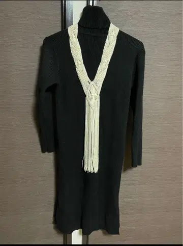 리브 니트 원피스 마크라메 액세서리 포함