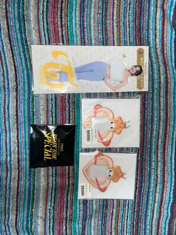 훼미리마트 제일복권 지효 K-POP 아크릴 스탠드 3종 세트