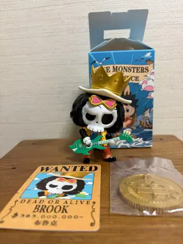 LABUBU x ONE PIECE POPMART 브룩