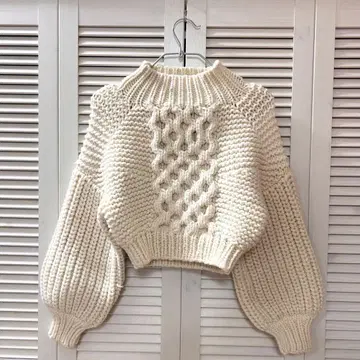 새상품급 [SNIDEL] 케이블 니트 풀오버 화이트 니트 F 사이즈