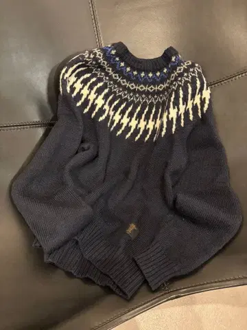 BEDWIN & THE HEARTBREAKERS 노르딕 스웨터