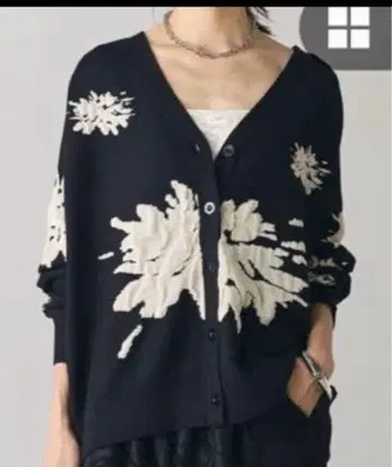 [새상품급] ESICA 에시카 부즈루드 플라워 자카드 가디건