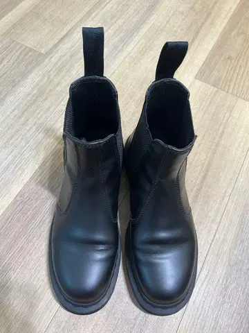 닥터 마틴 블랙 사이드 고어 부츠