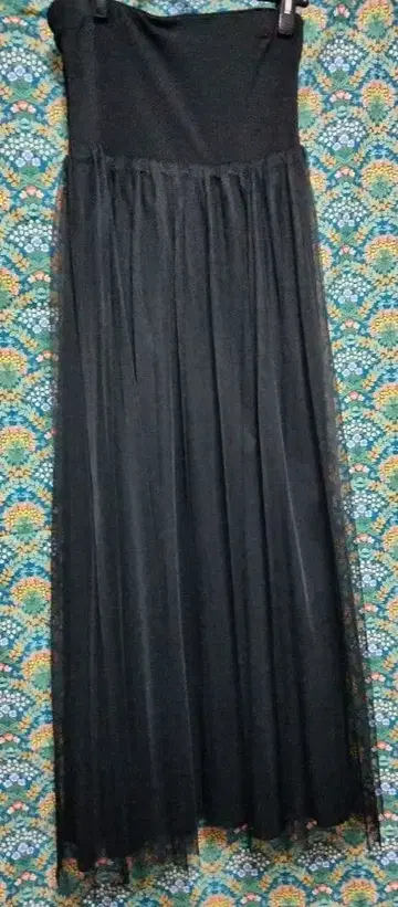 블랙 튤 롱 스커트