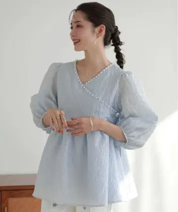 [ 새상품급 ] MARAKI 시어 자카드 펄 블라우스