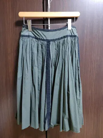 DRIES VAN NOTEN 올리브 그린 스커트