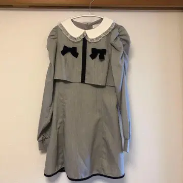 pium 그레이 카라 부착 리본 긴팔 원피스