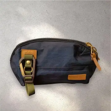 미사용 새상품 master-piece 바디백 네이비