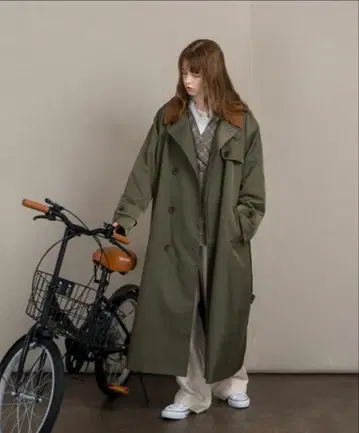MUHET 트렌치코트 카키