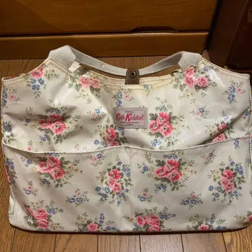 Cath Kidston 플라워 프린트 보스턴 백