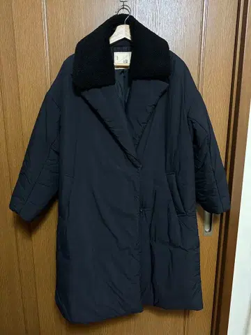 나노 유니버스 LB.03 블랙 코트