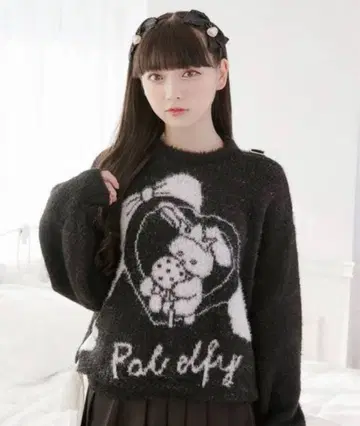 palelfy 어깨 트임 니트 풀오버 블랙