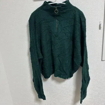 레어 AMERICAN EAGLE 다크 그린 스웨터