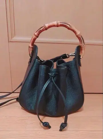 바니스뉴욕 숄더백 뱀부