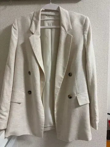 [ XS ] 베이지 더블 버튼 테일러드 자켓