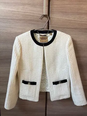 TED BAKER 노카라 자켓 화이트