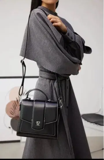 엘레강트 블랙 숄더백