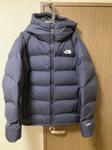 THE NORTH FACE 네이비 다운 자켓 ND92215